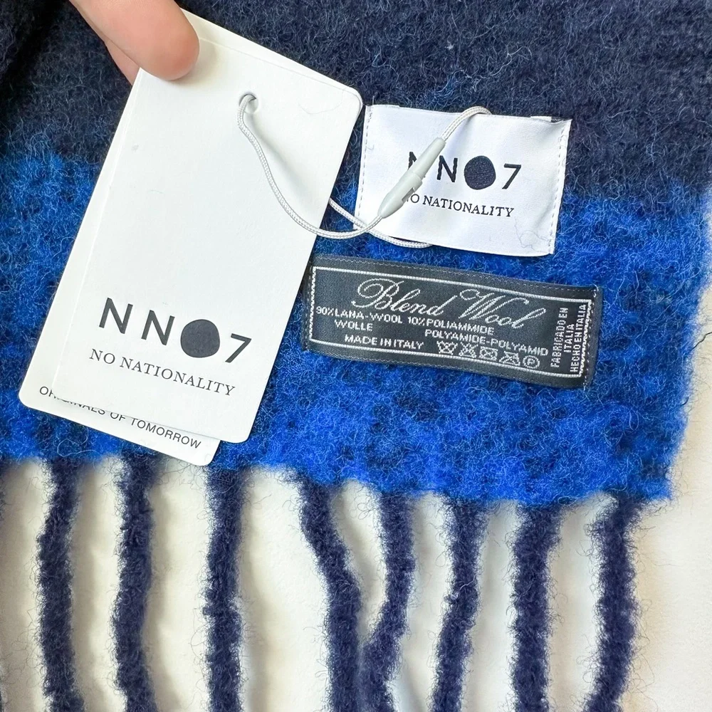 No Nationality Wool Blend Navy Stripe Scarf